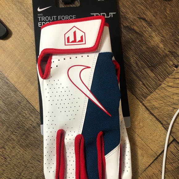 mike trout batting gloves